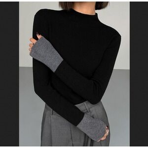 Commense NEW NWT Womens XS Black Gray Long Sleeve Contrast Cuff Knit Top